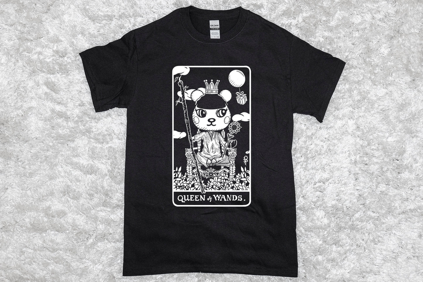 Pekoe as Queen of Wands T-Shirt | Tarot Collection