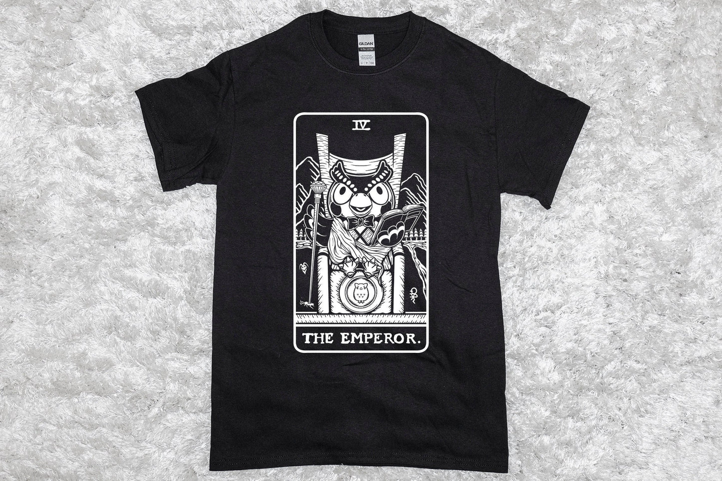 Blathers as The Emperor T-Shirt | Tarot Collection